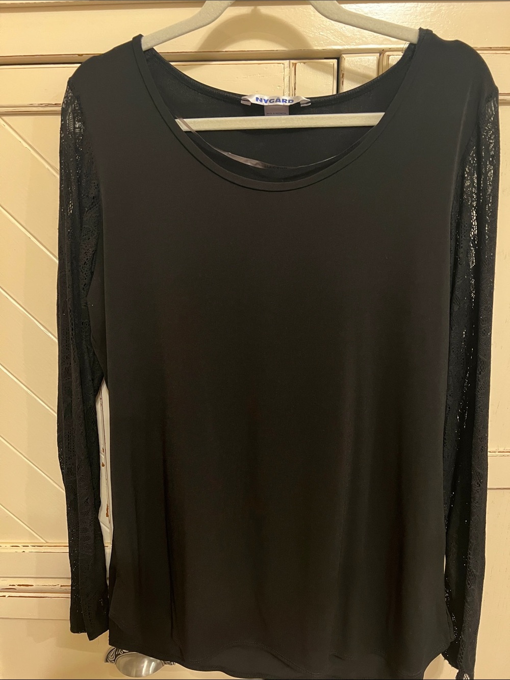 Peter Nygard Black Long-Sleeve Top with Lace Sleeves